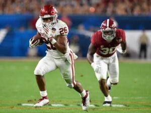 good cleats for running backs