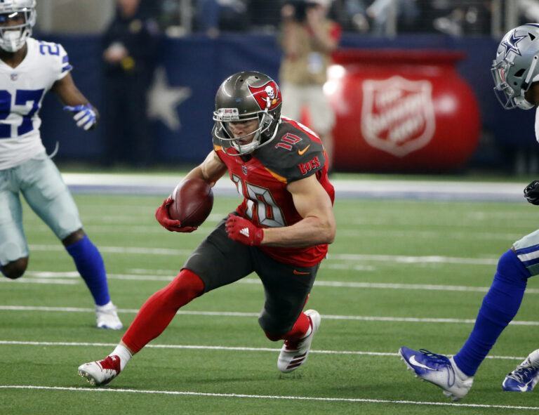 10 best football cleats for wide receiver 2024 Reviews