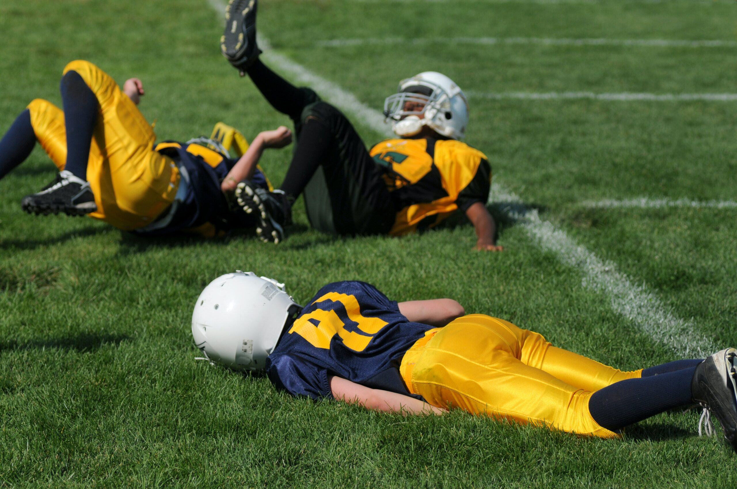 Can your position affects the football shoulder pads scaled