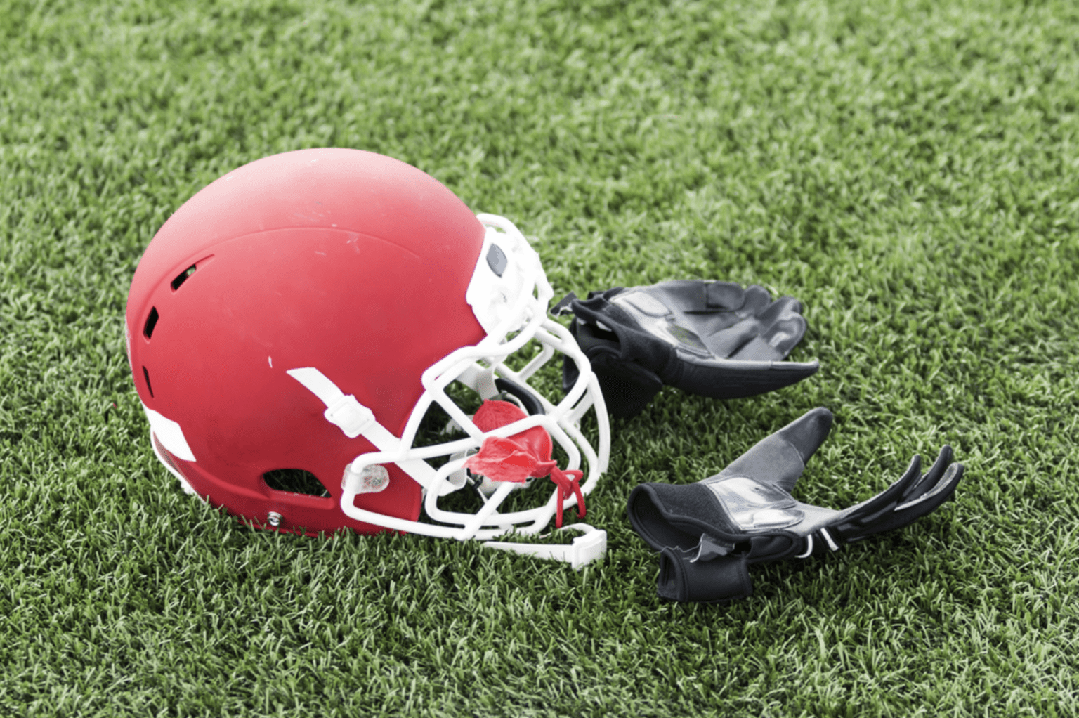 [Reviews] Best football gloves for wide receivers 2022