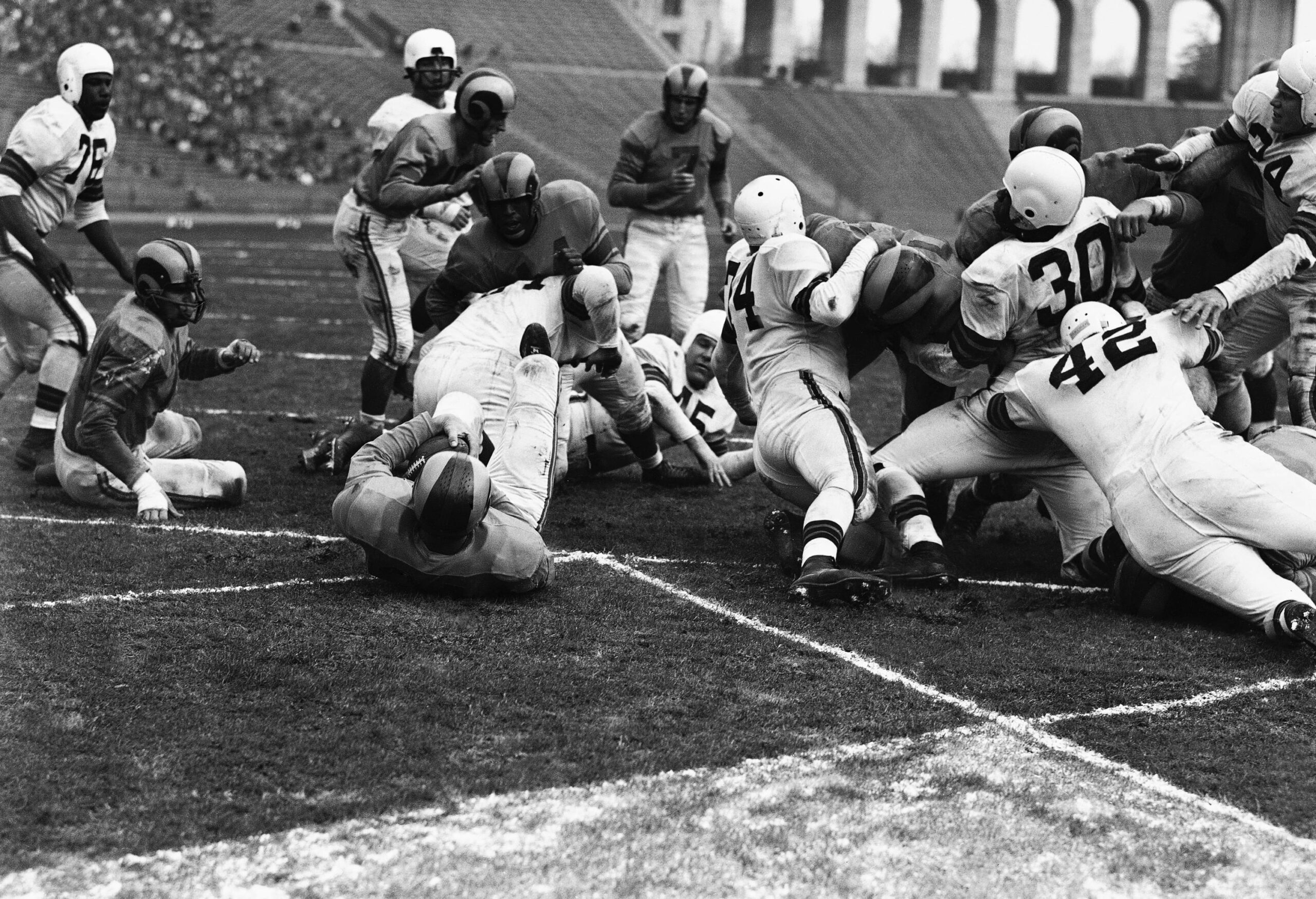 The history behind 8 original NFL teams scaled