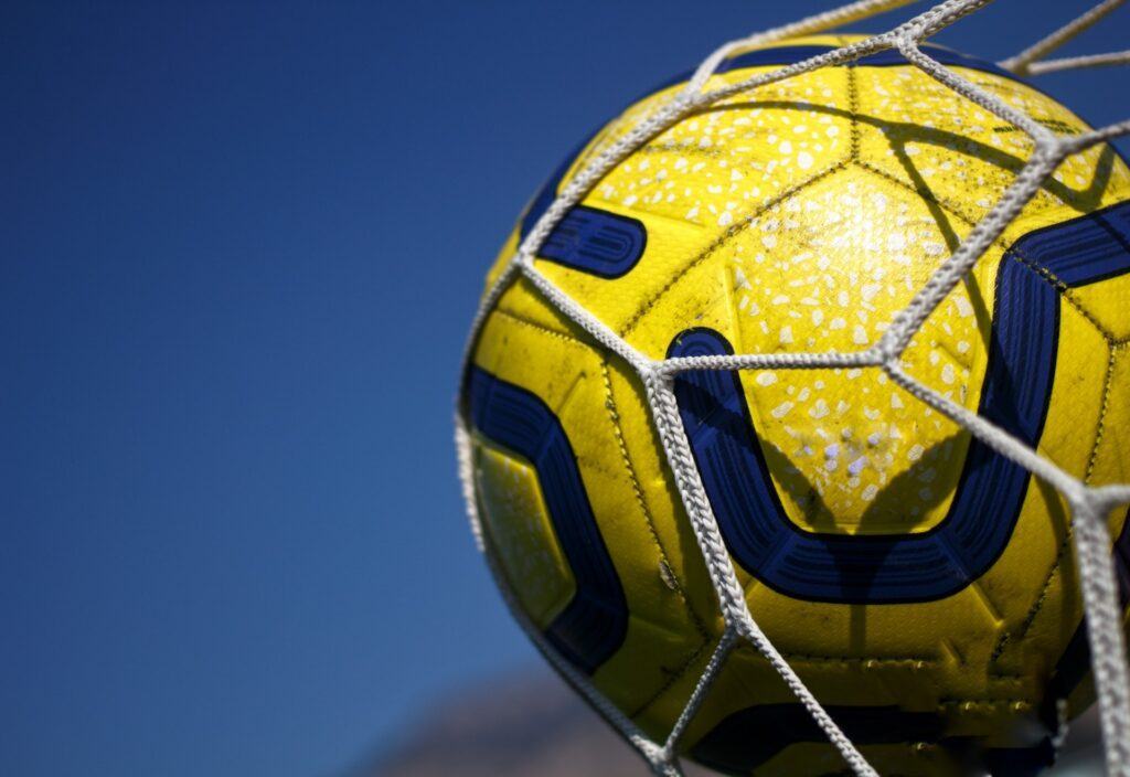 Tips to choose and maintain the perfect soccer ball
