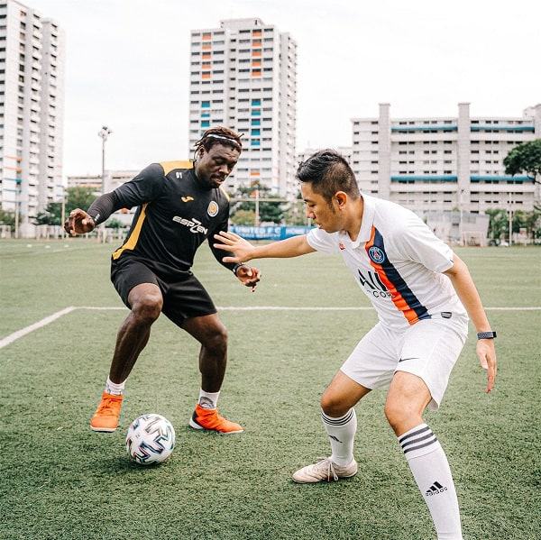  come dribblare un pallone da calcio scottfujita 3