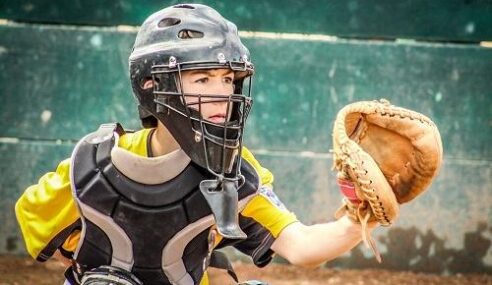 Best Youth Catchers Gear 2023: Reviews & Buying Guide