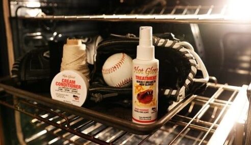 Baseball Glove Oil: How To Oil A Baseball Glove