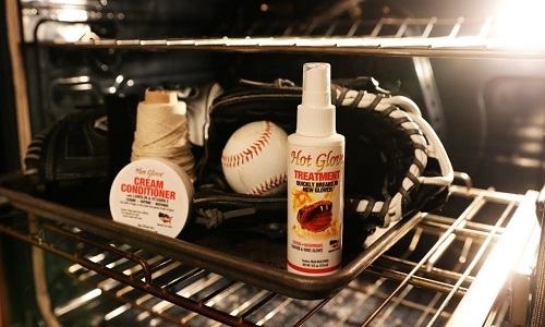 how to oil a baseball glove