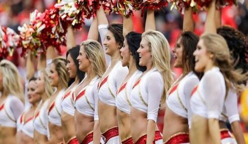 How Much Do NFL Cheerleaders Make? NFL Cheerleader Salary In 2023