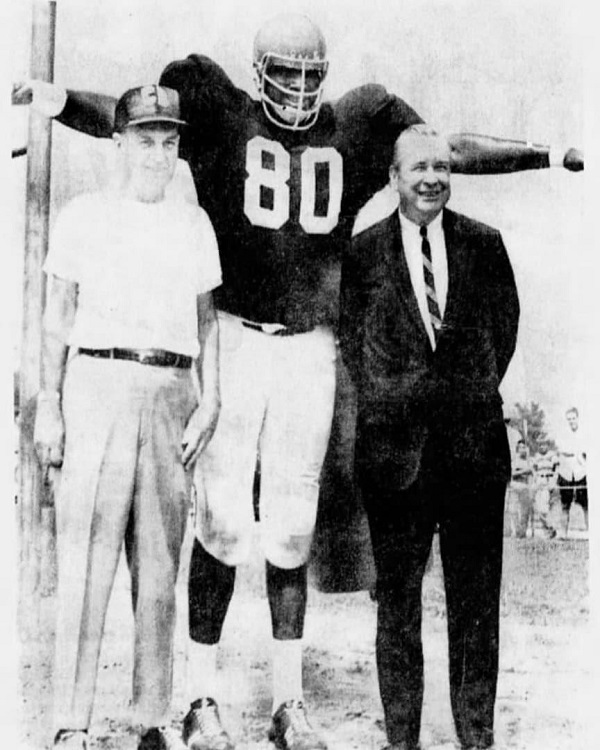 Who Is The Tallest Nfl Player 2025